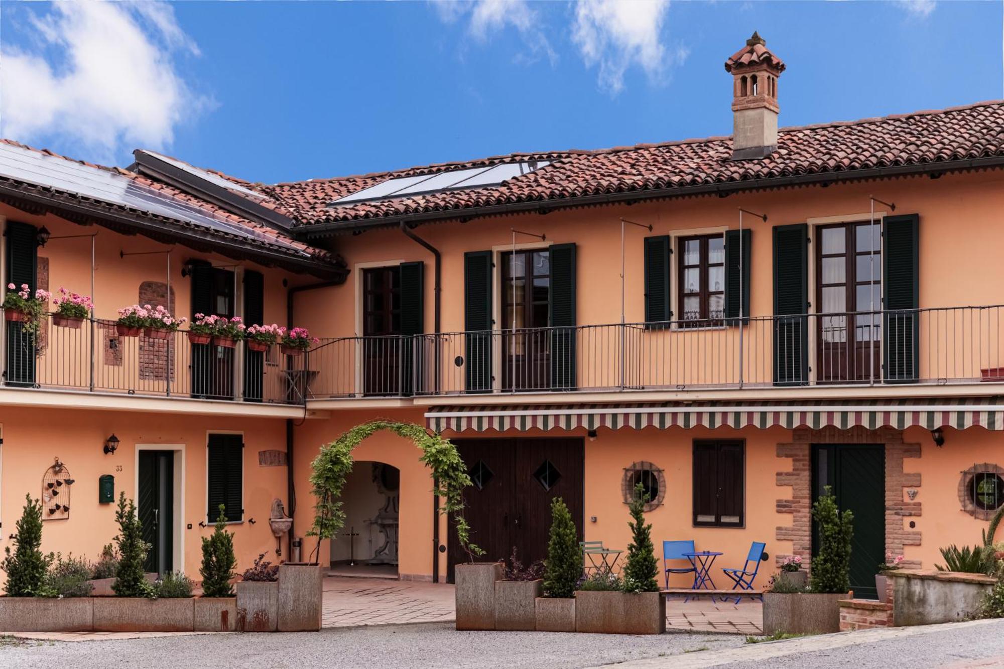 La Cantinella Country House La Morra Exterior foto